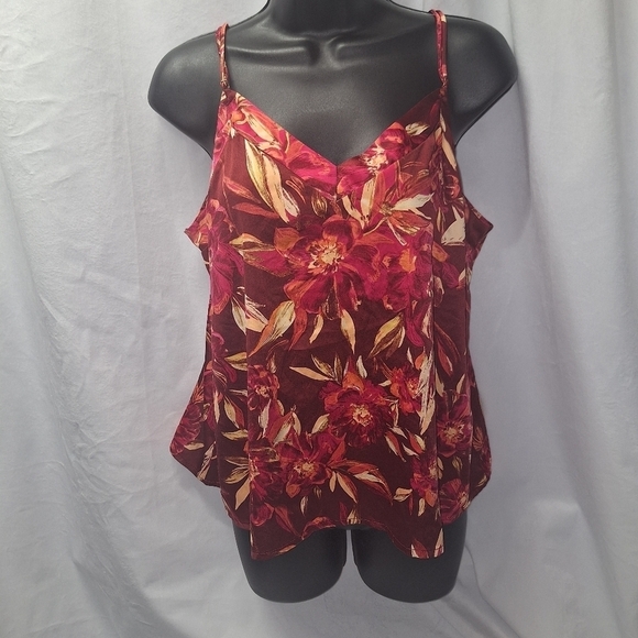 Stars above floral tank top size XL - Picture 1 of 4